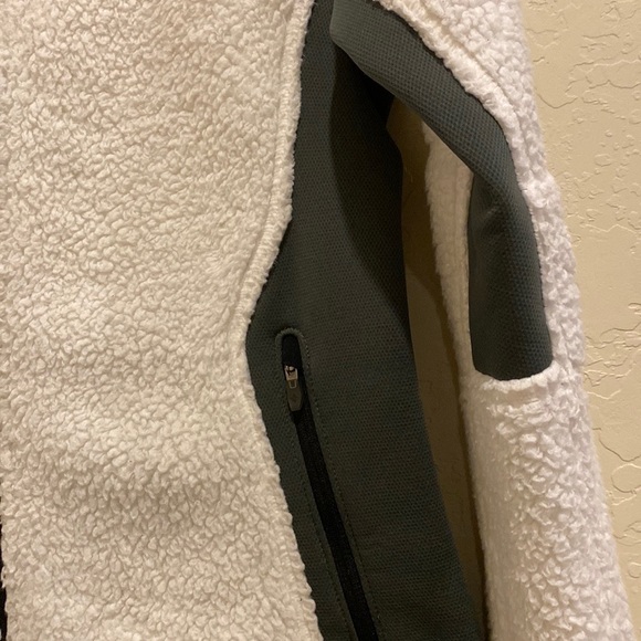 Columbia Sherpa Zip Up Jacket - Picture 3 of 5